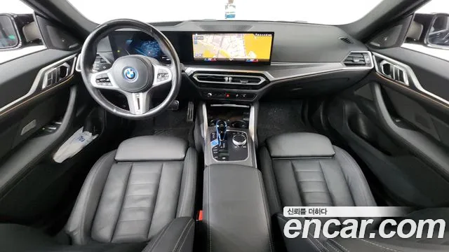 BMW i4 2023 — фото 10