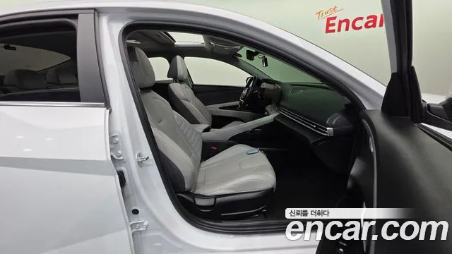 Hyundai AVANTE 2022 — фото 13