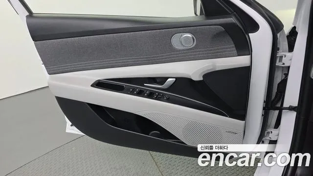 Hyundai AVANTE 2022 — фото 14