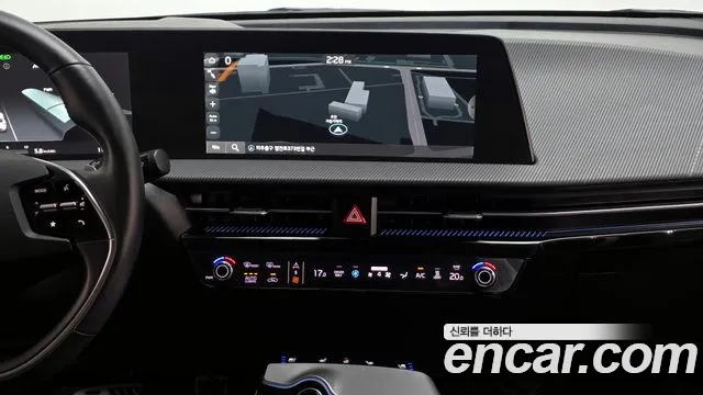 Kia EV6 2022 — фото 19