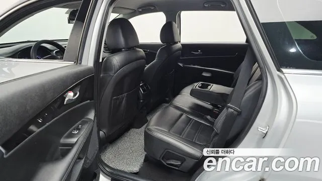 Kia Sorento 2018 — фото 11