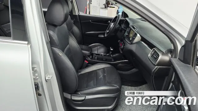 Kia Sorento 2018 — фото 12
