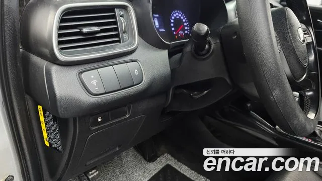Kia Sorento 2018 — фото 15