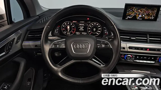 Audi Q7 2019 — фото 12