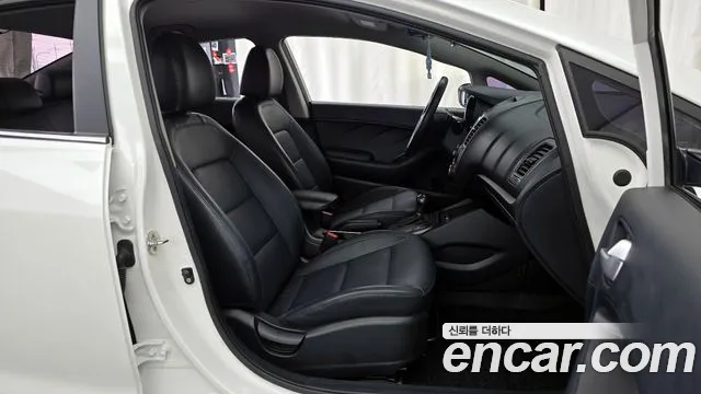 Kia K3 2015 — фото 17