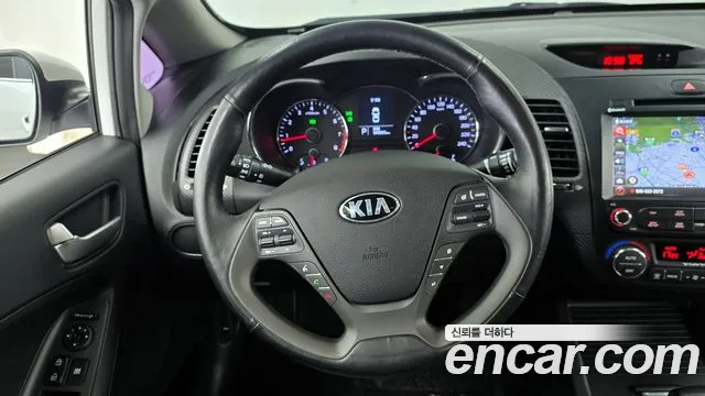 Kia K3 2015 — фото 19