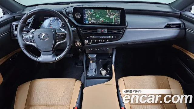 Lexus ES 2023 — фото 10