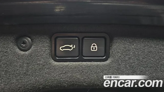Hyundai Equus 2012 — фото 20