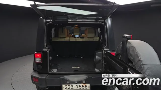Jeep Wrangler 2012 — фото 20