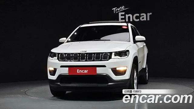 Jeep Compass 2018 — фото 3