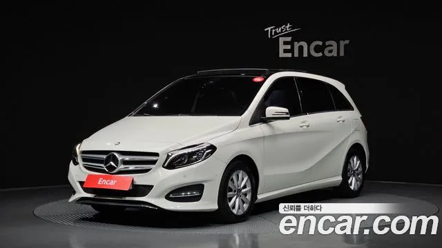 Mercedes-Benz B-Class 2017 — фото 1