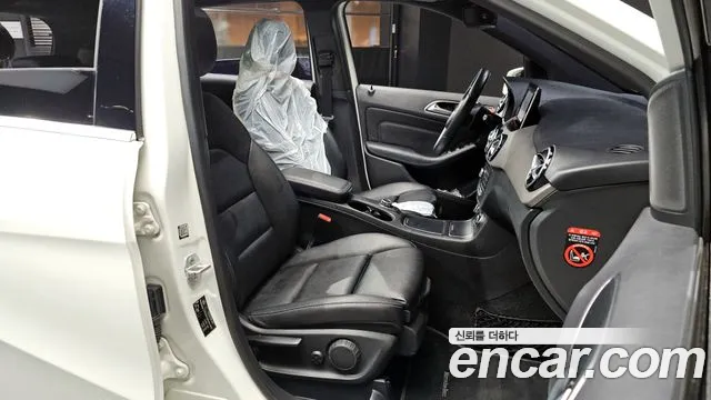 Mercedes-Benz B-Class 2017 — фото 12