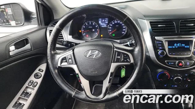 Hyundai Accent 2016 — фото 18