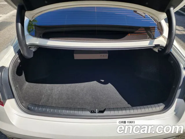 Hyundai Sonata 2021 — фото 13