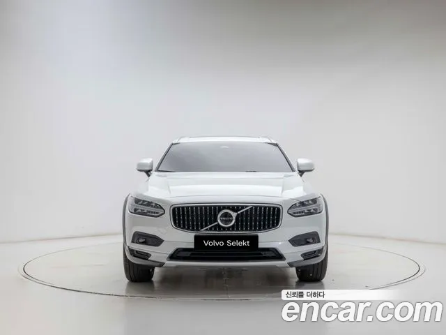 Volvo V90 2023 — фото 2