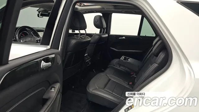 Mercedes-Benz M-class 2015 — фото 16