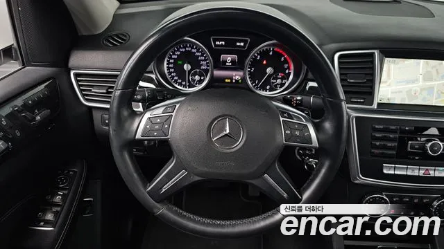 Mercedes-Benz M-class 2015 — фото 18