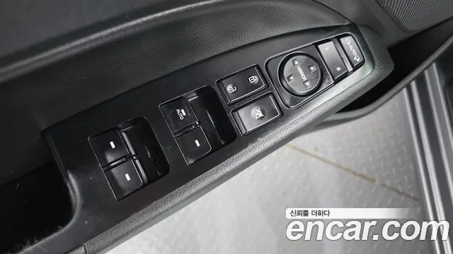 Hyundai AVANTE 2016 — фото 12