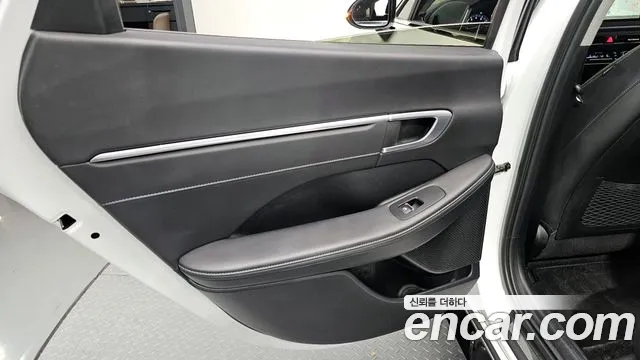 Hyundai Sonata 2022 — фото 14