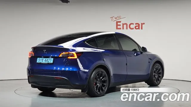 Tesla Model Y 2023 — фото 1