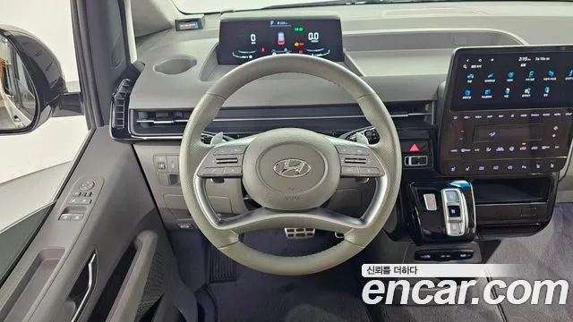 Hyundai Staria 2024 — фото 18