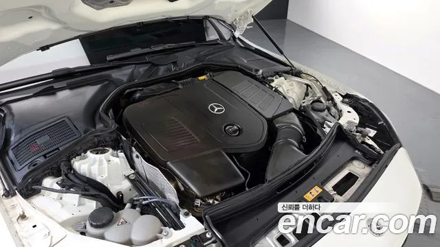 Mercedes-Benz C-Class 2023 — фото 6
