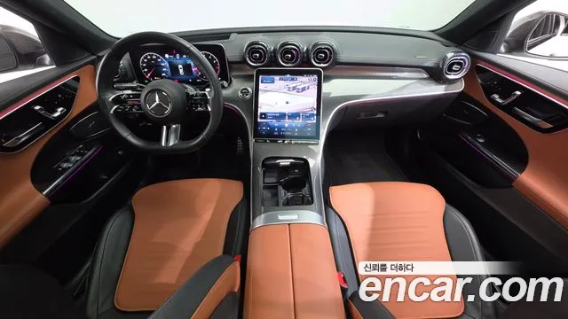 Mercedes-Benz C-Class 2023 — фото 10