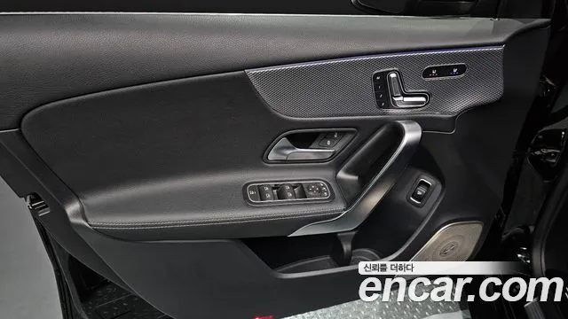 Mercedes-Benz A-Class 2021 — фото 14