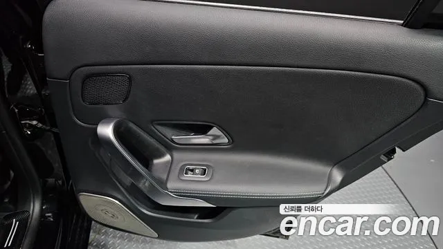 Mercedes-Benz A-Class 2021 — фото 15