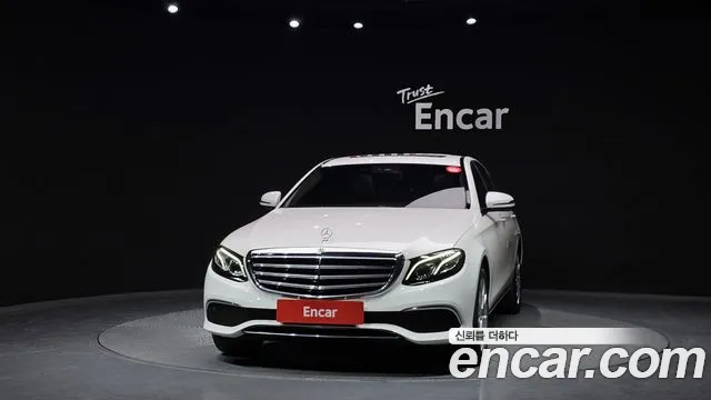 Mercedes-Benz E-Class 2019 — фото 3