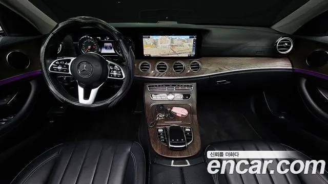Mercedes-Benz E-Class 2019 — фото 10