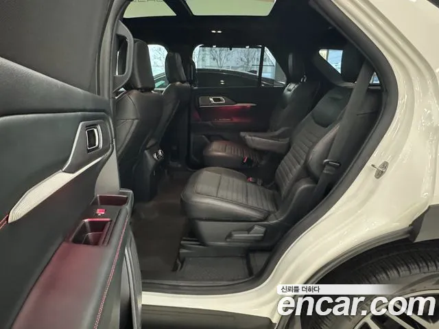 Ford Explorer 2025 — фото 12