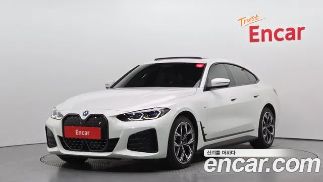 BMW i4 2024 — фото 1
