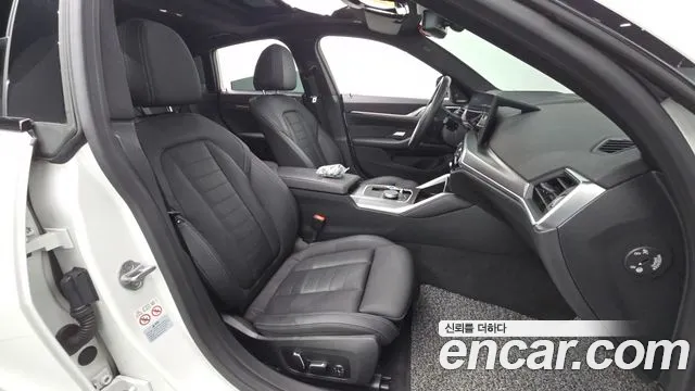 BMW i4 2024 — фото 17