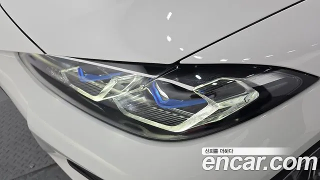 BMW i4 2024 — фото 8
