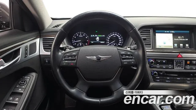 Genesis G80 2017 — фото 13