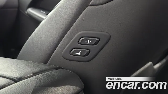 Genesis G80 2017 — фото 18