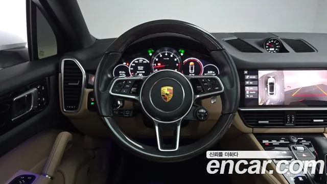 Porsche Cayenne 2021 — фото 18