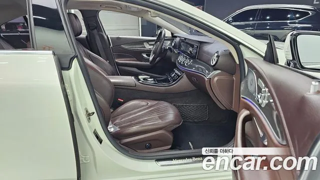 Mercedes-Benz CLS-Class 2019 — фото 11