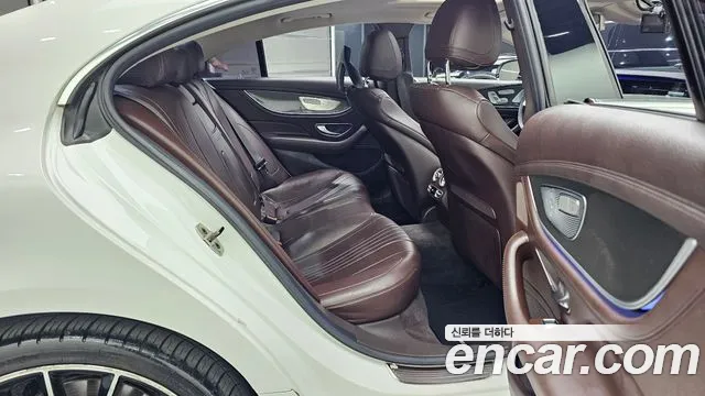 Mercedes-Benz CLS-Class 2019 — фото 12