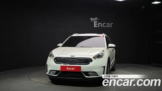 Kia Niro 2017 — фото 3