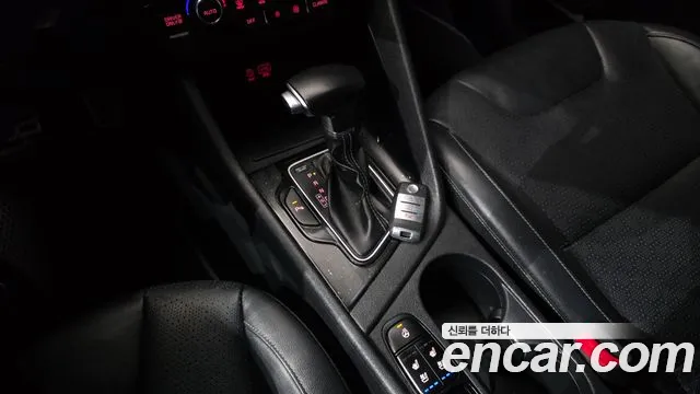 Kia Niro 2017 — фото 9