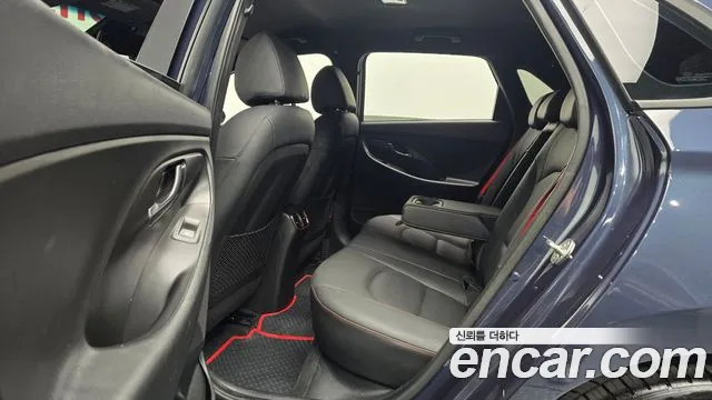 Hyundai i30 2019 — фото 12