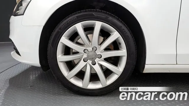 Audi A4 2013 — фото 5