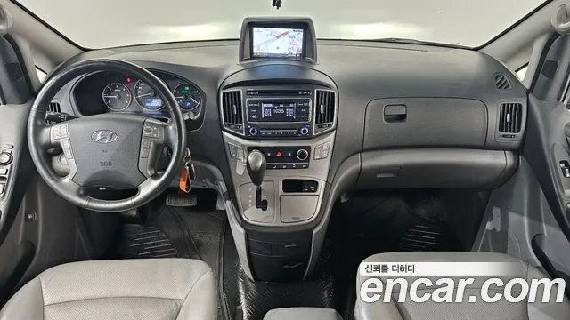 Hyundai Starex 2018 — фото 7