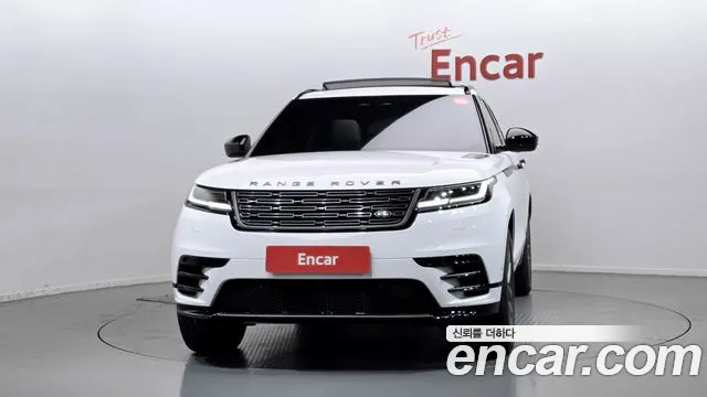 Land Rover Range Rover Velar 2026 — фото 3