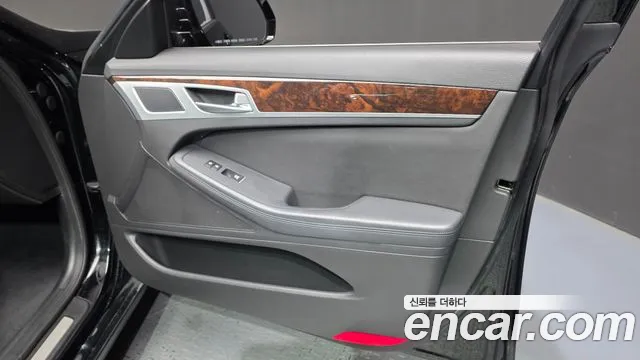 Hyundai Genesis 2014 — фото 14