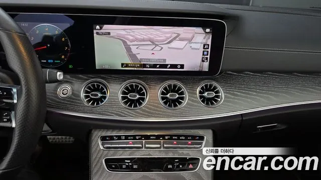 Mercedes-Benz E-Class 2022 — фото 19