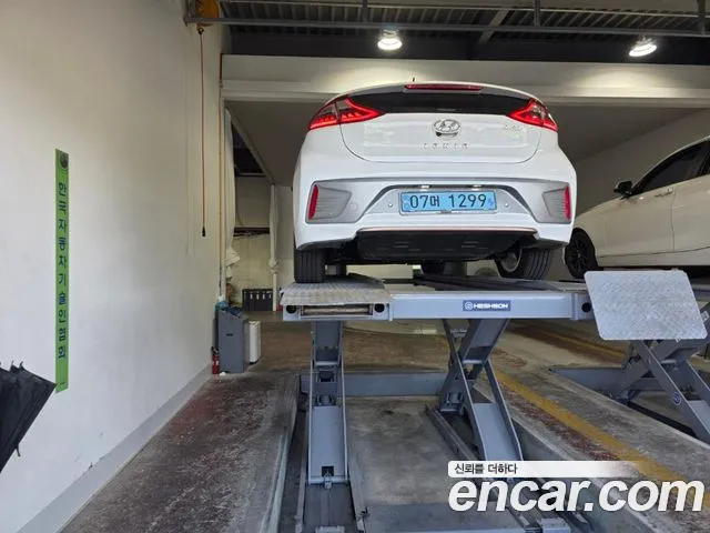 Hyundai Ioniq 2018 — фото 2