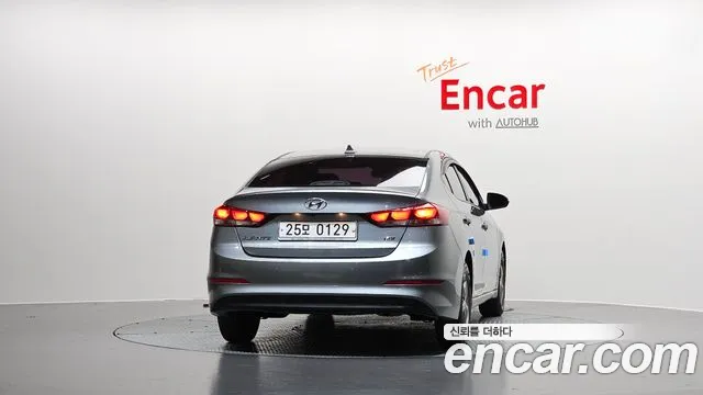 Hyundai AVANTE 2017 — фото 4